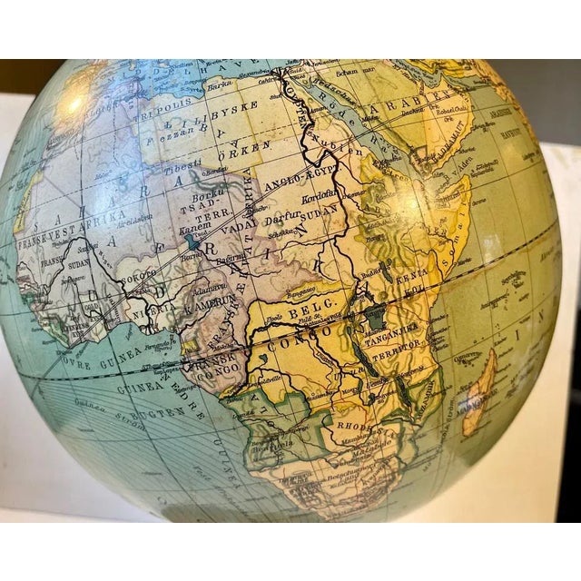 Art Deco Danish Heimdal No. 34 World Globe with Compass on a Wooden Base, 1930s For Sale - Image 6 of 13