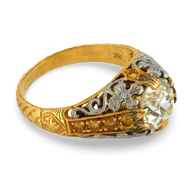 1990s Vintage 1.37 Carat Diamond 18k Two Tone Gold Engagement Ring, Size 4.75 For Sale - Image 5 of 6