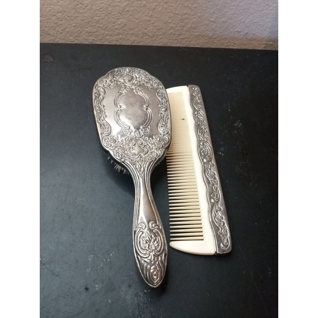 GORGEOUS Pair of Victorian Ornate Vanity Silver Plated Brush & Comb Set This product is a stunning pair of Victorian...