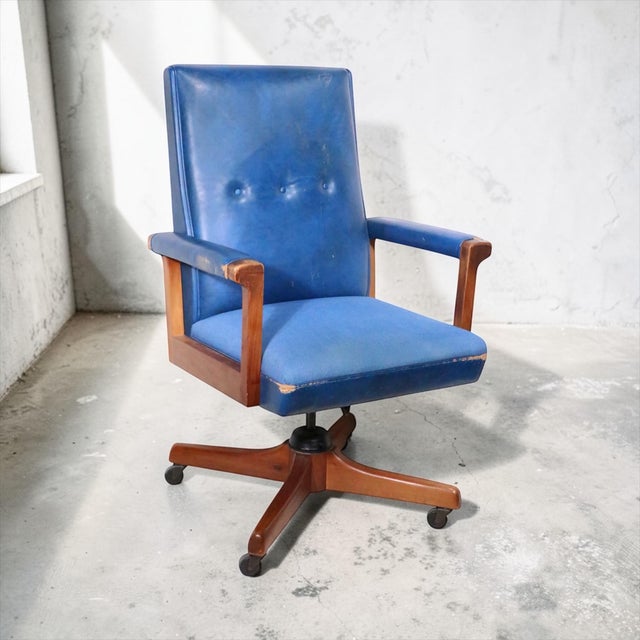 Mid 20th Century Executive Desk Chair by Gunlocke For Sale - Image 9 of 18