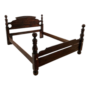 Vintage Cannonball Bed