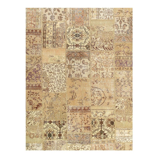 The vintage patchwork design will give your home a sophisticated style. Contemporary design. 100% Lamb's Wool. With a...