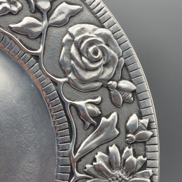 Art Nouveau 2000s Wilton Armetale Platter Large Garden Path Pattern Pewter For Sale - Image 3 of 11