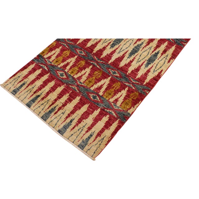 Modern Peshawar Pink/Green Wool Runner Rug- 2 Ft. 8 In. X 7 Ft. 6 In. For Sale - Image 4 of 10