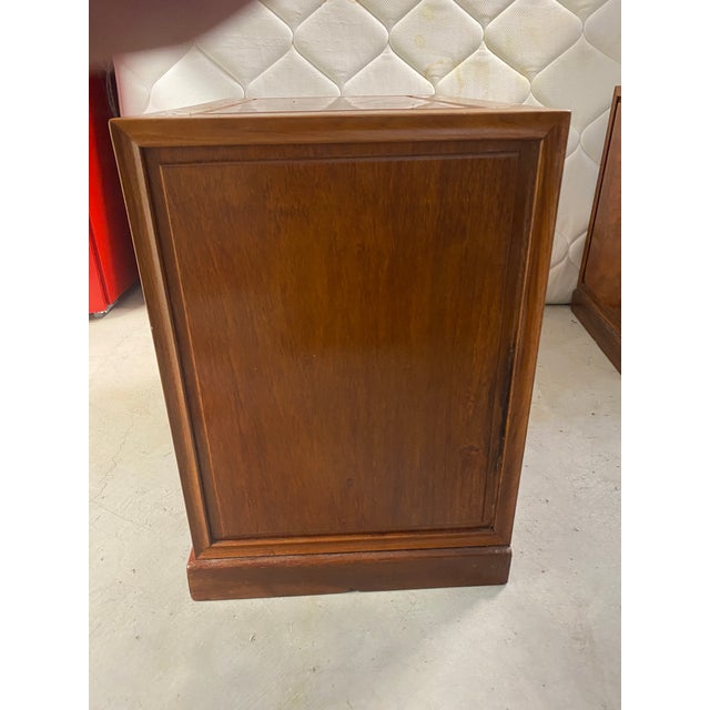 Sienna Pair of Vintage (1983) Bespoke Hong Kong Rosewood Chinese Apothecary Storage Chests / Nightstands For Sale - Image 8 of 8