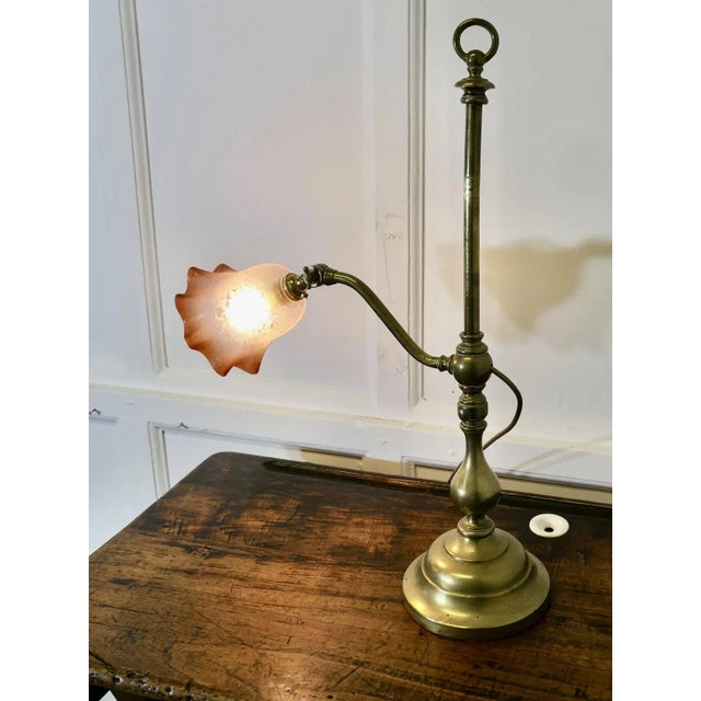 French Brass Desk/Table Lamp with Detailed Pink/Amber Glass Shade, 1890s For Sale - Image 4 of 11