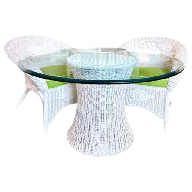 Mid-Century Modern Henry Link Wicker Dining Set With Glass Top – 5 Pieces For Sale - Image 3 of 9