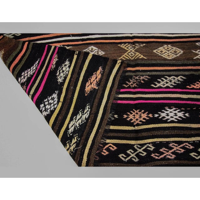 Mid 20th Century Embroidered Vintage Turkish Kilim Rug-7'2'x10'5" For Sale - Image 5 of 7