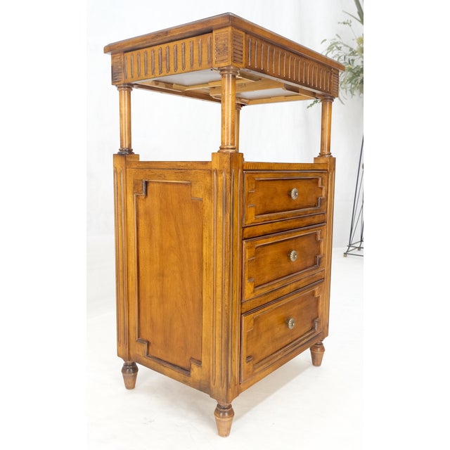 Drexel Drexel Light American Walnut Inlayed Top Console Entry Stand Side Table Dresser For Sale - Image 4 of 18