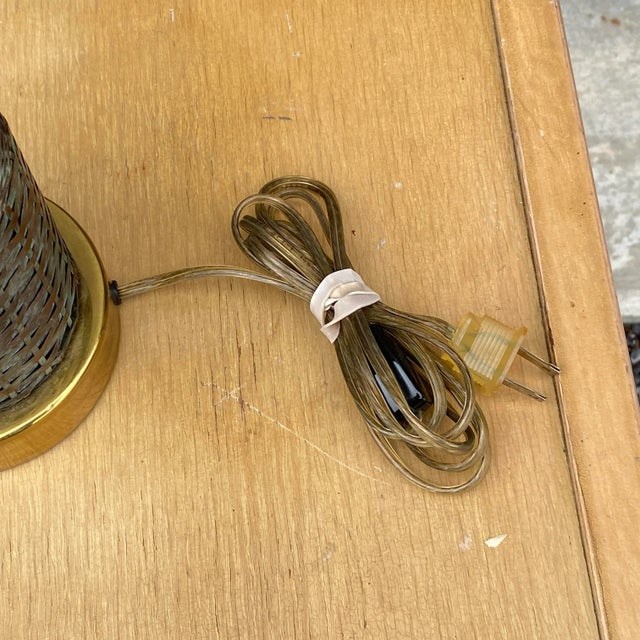 Maitland-Smith Attributed Brass & Woven Patinated Copper Table Lamp For Sale In Philadelphia - Image 6 of 12
