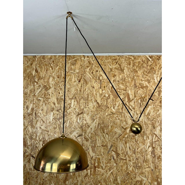 1970s Mid-Century Brass Double Counterbalance Pendant Lamp by Florian Schulz For Sale - Image 5 of 14