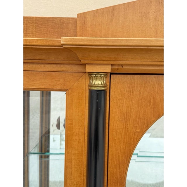 Thomasville Grand Classics Neoclassical Cherry Biedermeier Curio China Cabinet B For Sale In Philadelphia - Image 6 of 18