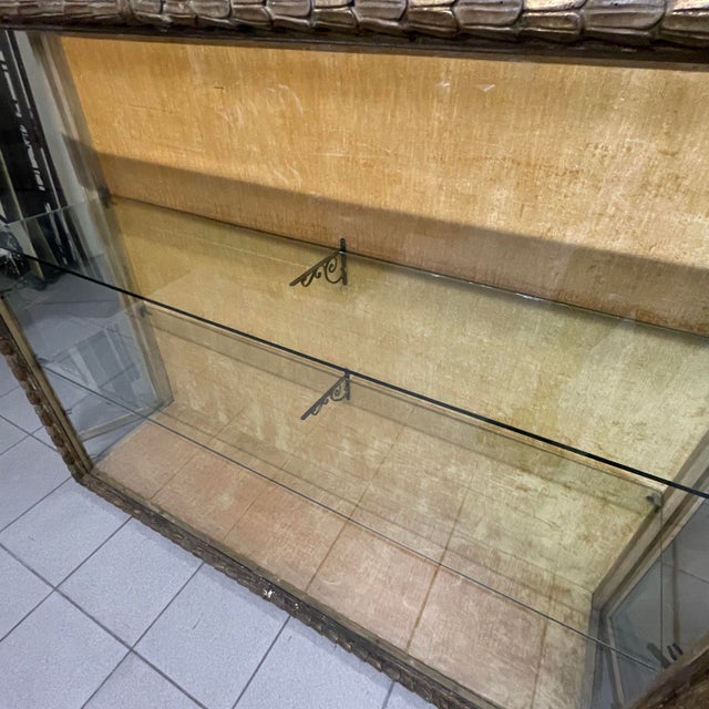 Vintage Display Cabinet with Carved and Gilded Wooden Frame, 1940s For Sale - Image 4 of 18