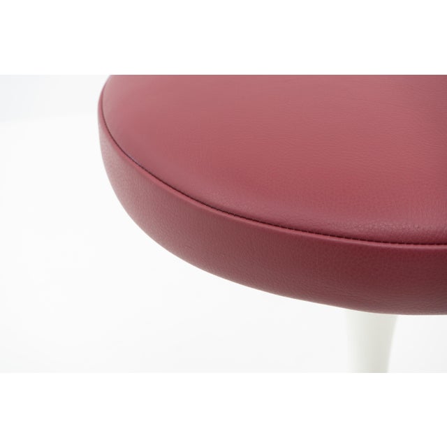 Red Swiss Tulip Swivel Stool by Eero Saarinen for Knoll, 1970s For Sale - Image 8 of 11