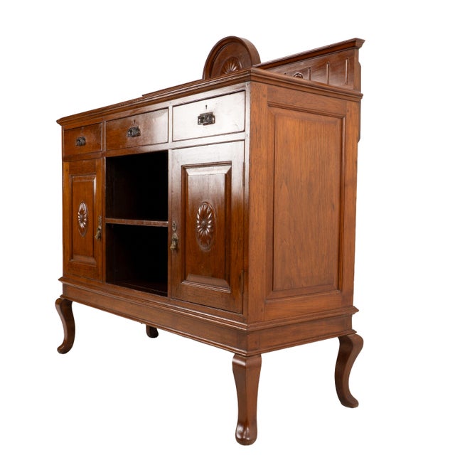 Early 20th Century English Edwardian Oak Sideboard Buffet Server Carved Sunflower Motif Cabinet For Sale - Image 10 of 18