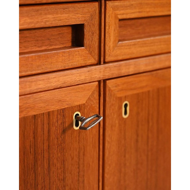 Scandinavian Teak Sideboard with Sculptural Drawers, 1950s For Sale - Image 10 of 13