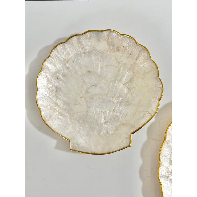Metal Vintage Capiz Shell Nesting Trays – Brass Trim Coastal Hollywood Regency Set of 3 For Sale - Image 7 of 11