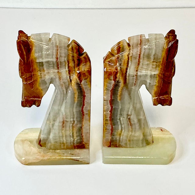 1970s Vintage Southwestern Boho Chic Italian Hand-Chiseled Onyx Marble Horse Bookends - A Pair For Sale - Image 14 of 15