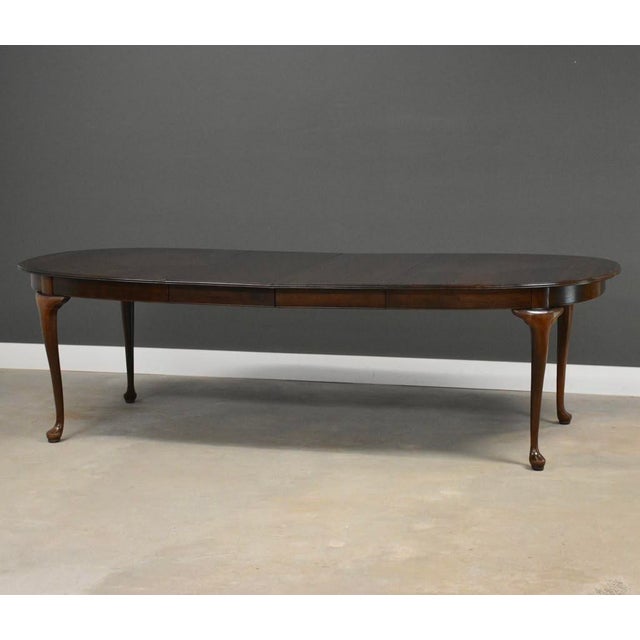 Traditional Mid 20th Century Solid Cherry Dining Table by Ethan Allen For Sale - Image 3 of 13
