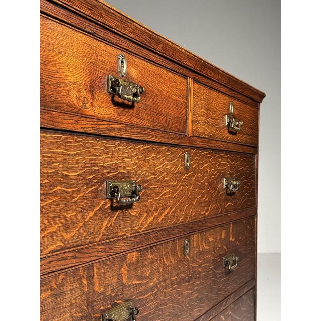 2000 - 2009 Large 19th Century English Chest of Drawers For Sale - Image 5 of 16