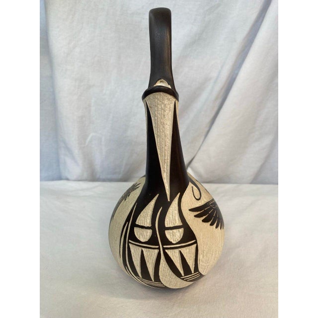 Mid 20th Century Arthur Lucario (Acoma / Laguna Pueblo) Wedding Vase – Hand Etched Redware Ceramic – Signed R & v Lucario For Sale - Image 5 of 11