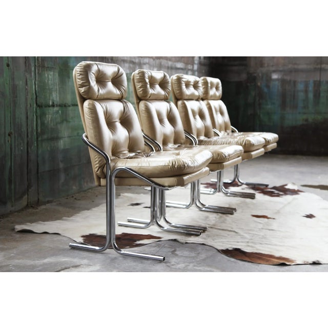 Pair 1970s Vintage Post Modern Jerry Johnson Style Bent Tubular Beige and Chrome Chairs - Pair of 2 For Sale - Image 11 of 11