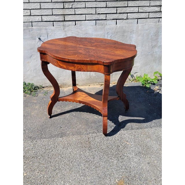 19th Century American Empire Flame Mahogany Center Table. For Sale - Image 11 of 18