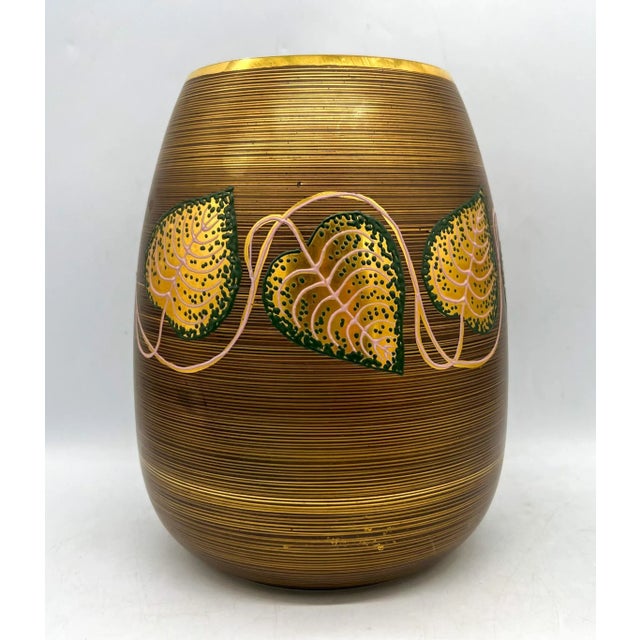 Contemporary Vintage Oversized Gold Ceramic Vase With Leaf and Vine Motif – Hollywood Regency / Organic Luxe For Sale - Image 3 of 11
