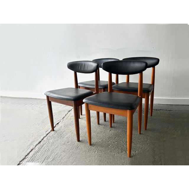 Mid-Century Modern Mid-Century Extending Dining Table and Chairs from Schreiber, 1970s, Set of 5 For Sale - Image 3 of 15