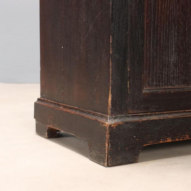 Italian Chest of Drawers in Oak For Sale - Image 10 of 13