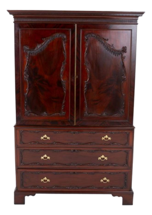 Chippendale Linen Press in Mahogany, 1860s