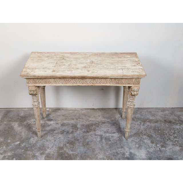 Italian 18th Century Console Table with Carved Lion Heads and Papyrus Capitals For Sale In Atlanta - Image 6 of 12