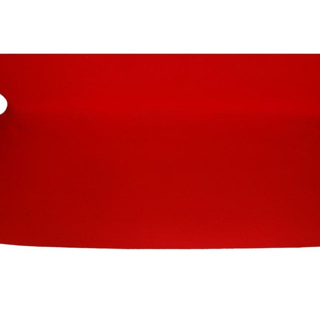 Textile Swan Sofa in Red Fabric by Arne Jacobsen For Sale - Image 7 of 18