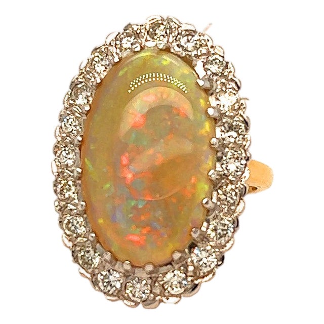 Late 20th Century Stunning Opal Ring, Size 5 For Sale