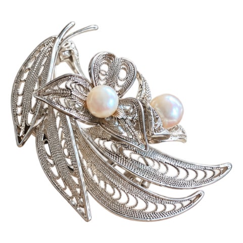 Mid-Century Sterling Silver Filigree & Japanese Pearls Flower Spray Brooch / Pin For Sale