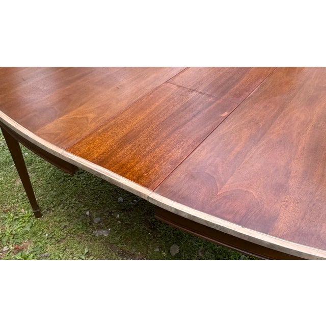 Mid 20th Century English Hepplewhite Style Dining Table For Sale - Image 5 of 11