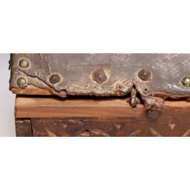 Brown Early 18th C. Spanish Colonial Baroque Period Leather Clad Dovetail Carved Domed Small Domed Blanket Chest Coffer Antique Travel Trunk For Sale - Image 8 of 11