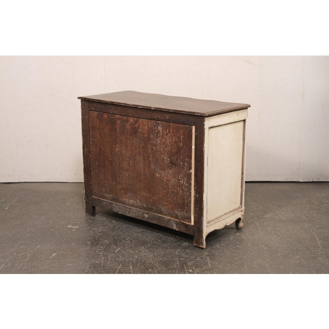 18th C. French Serpentine Commode in Cream For Sale - Image 9 of 12