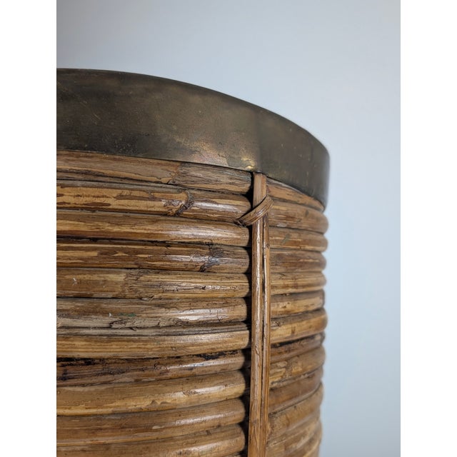 1970s Mid-Century Modern Italian Pencil Reed Rattan and Brass Umbrella Stand, 1970s For Sale - Image 5 of 9