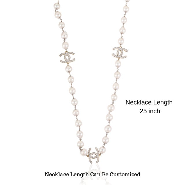 Late 20th Century Style 222.67 Ct Pearl Station Necklace With Pavé Set Interlocking CC Accents For Sale - Image 9 of 12