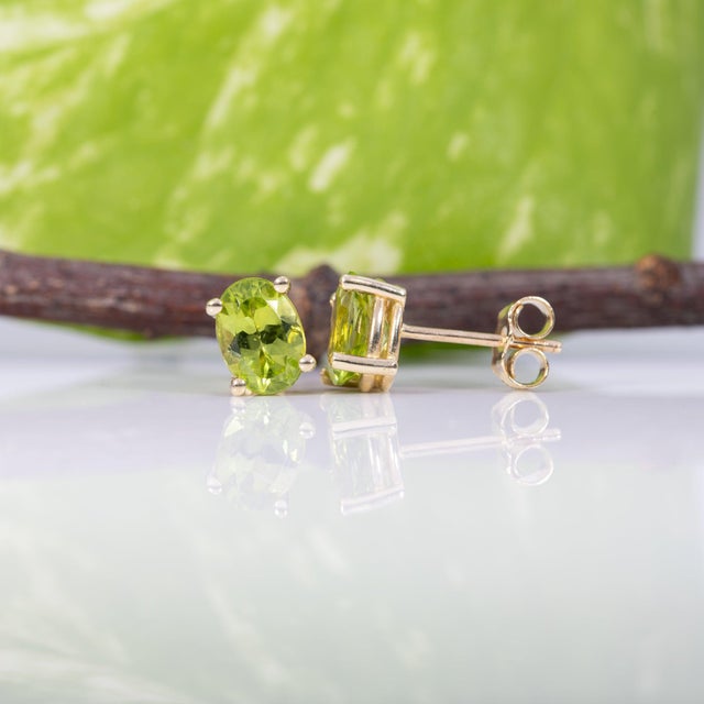 Peridot Four-Prong Stud Earrings in Solid 14k Gold - Oval, 7×5mm - Fine Jewelry, Pair For Sale - Image 4 of 6