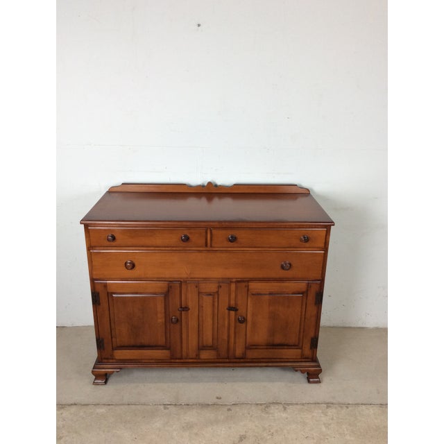 American Antique Country Style Maple Sideboard With Turned Wood Pulls For Sale - Image 3 of 18