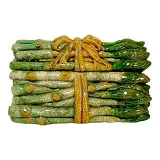1940s Vintage Majolica French Hollywood Regency Trompe L’Oeil Asparagus Box. For Sale