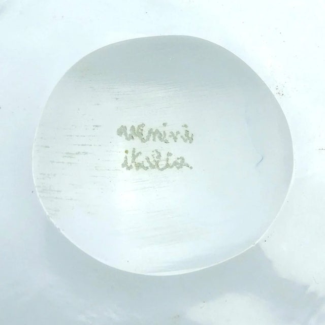 Vintage Venini Bianconi Murano Signed Zanfirico Ribbons Pasta White Italian Art Glass Cornucopia Vase For Sale - Image 11 of 12