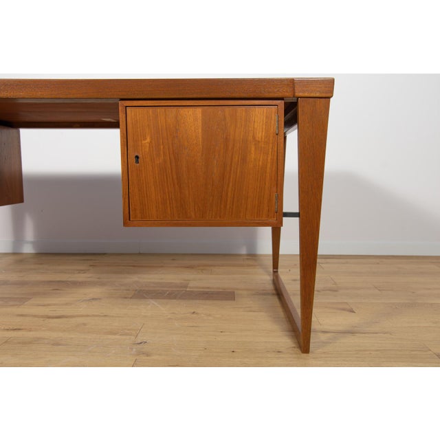 Wood Model 70 Desk in Teak by Kai Kristiansen for Feldballes Møbelfabrik, 1960s For Sale - Image 7 of 18