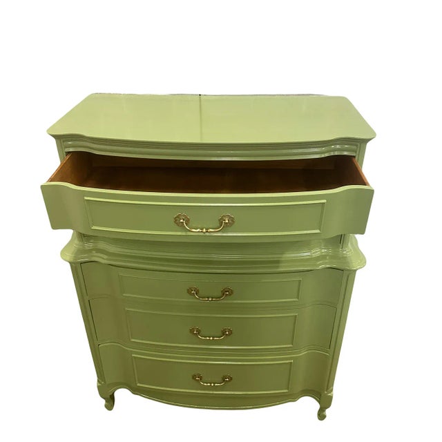 1950s Green Five Drawer Traditional Chest For Sale - Image 4 of 4