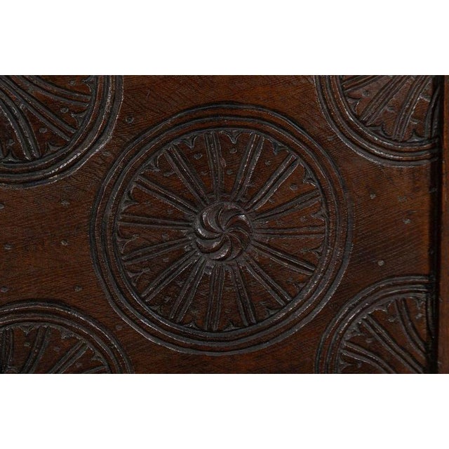 Early 18th Century English Oak Carved Coffer, 1720s For Sale - Image 12 of 17