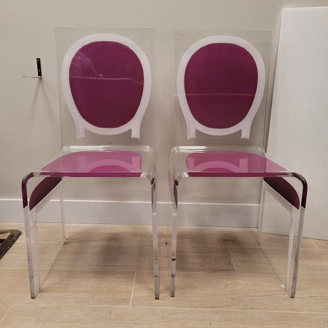 Postmodern Set of Ghost Chairs in Acrylic Glass by Castelbajac for Acrila For Sale - Image 3 of 17