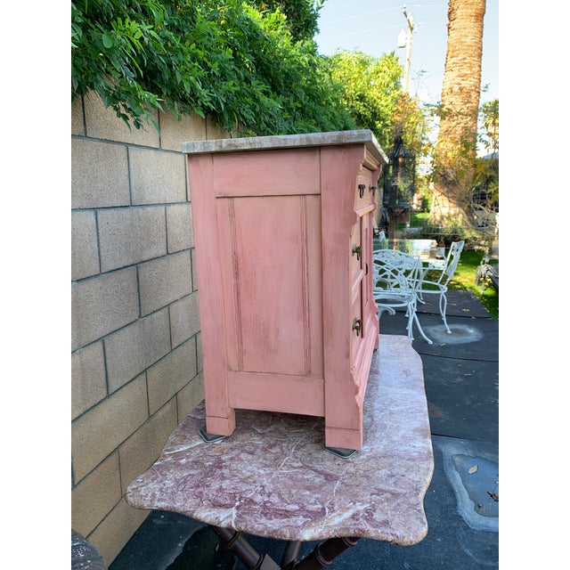 Farmhouse Antique Rustic Eastlake Spoon Carved Pink Commode W Marble Top For Sale - Image 3 of 11