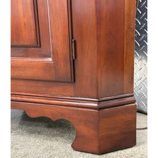 Vintage Statton Georgian Oldtowne Cherry Corner Cabinet For Sale - Image 10 of 11